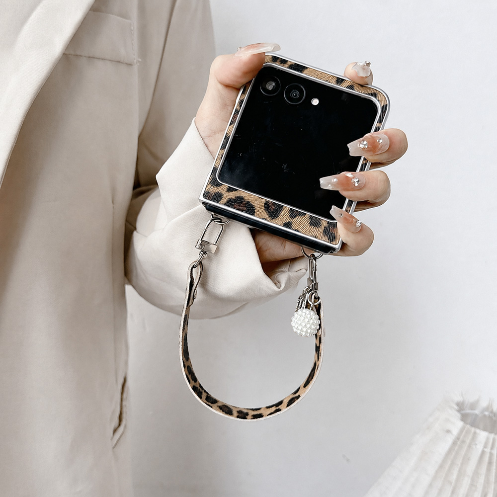 ヒョウ柄折りたたみフリップ電話ケース Motorola Ra - Men Accessories For Travel のレビューと価格
