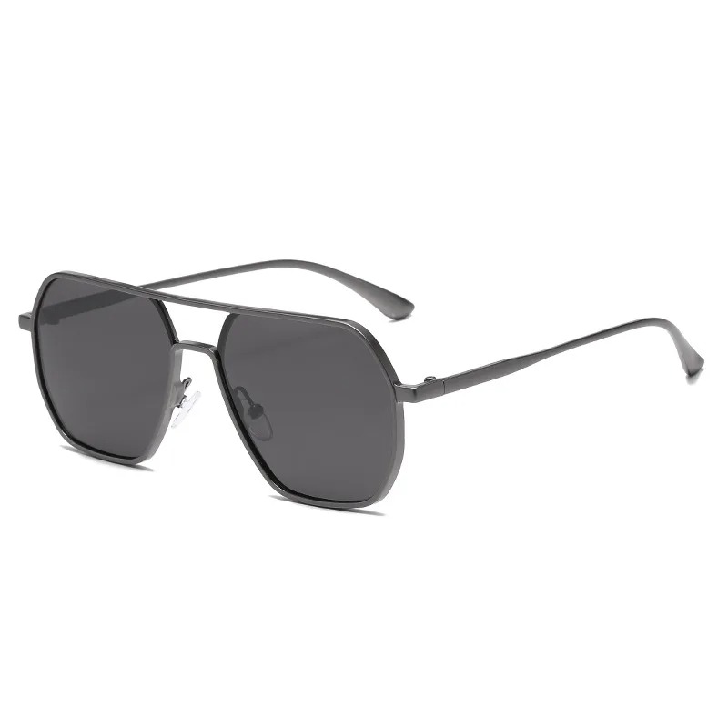 ヴィンテージ偏光サングラス男性ファッションブラックシェードア - Sunglasses Polarized Men のレビューと価格